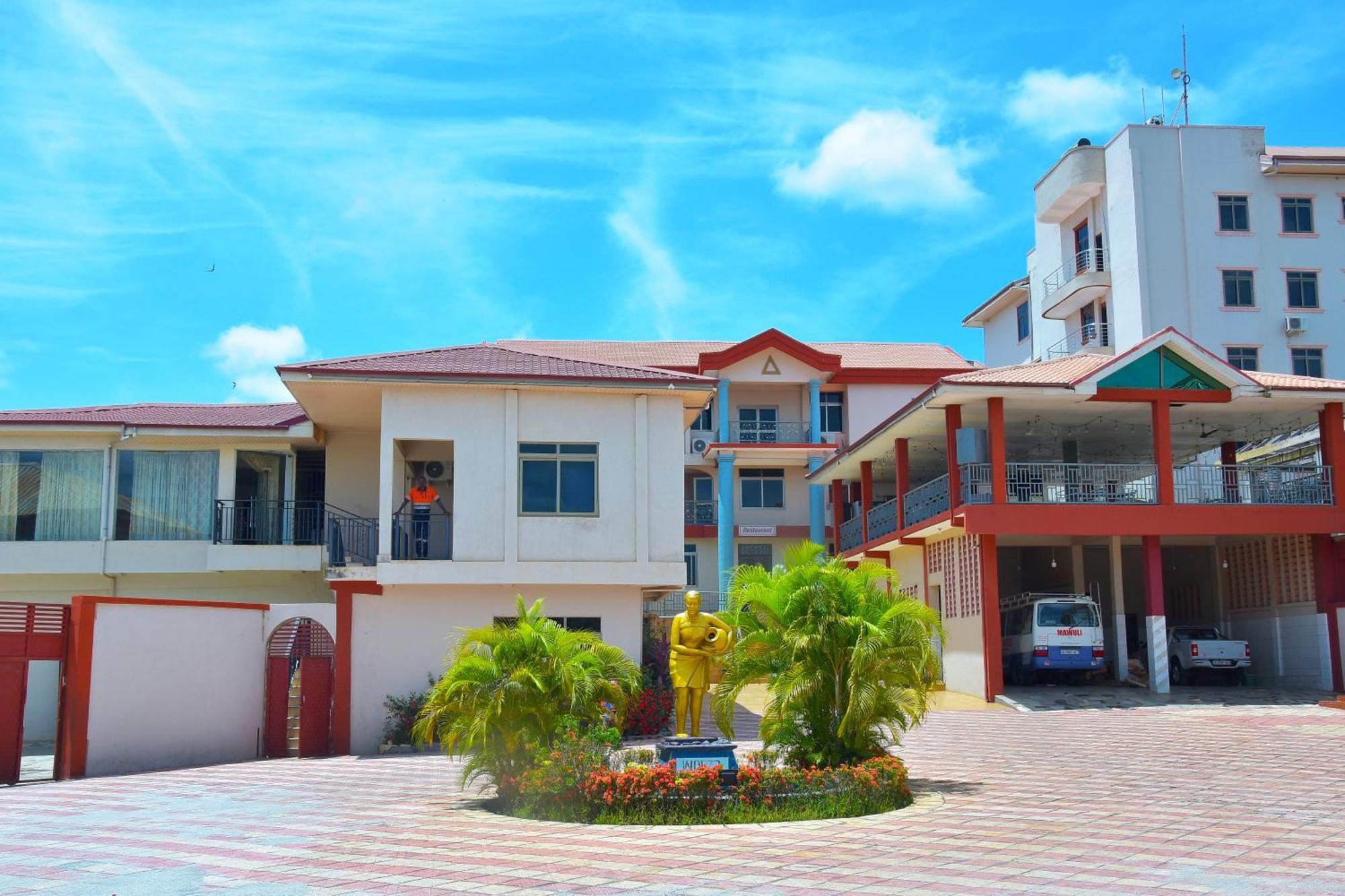 Mawuli Hotel Obuasi Exterior photo